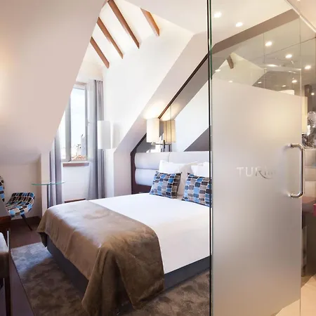 Turim Terreiro Do Paco Hotel