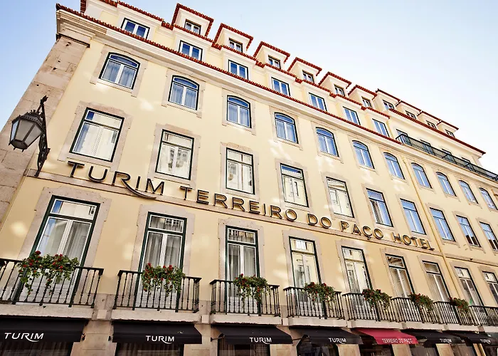Отель Turim Terreiro Do Paco