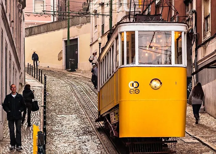 Turim Terreiro Do Paco Отель 4*