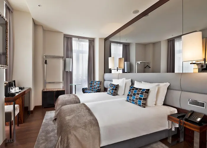 Отель Turim Terreiro Do Paco Лиссабон